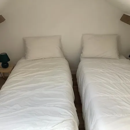 Longere Au Numero 7 *